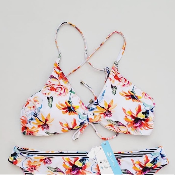 CUPSHE Women's Bikini Set Reversible Lace Up Bikini - Picture 2 of 9